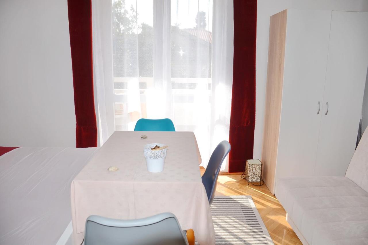 Apartments Mike 诺瓦利娅 外观 照片